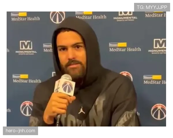 特雷·杨利用挡拆创造空位投篮效率显著高于欧文